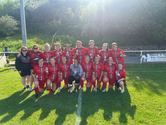 Noddi Chwaraewr Tim Cyntaf y Merched Sponsor Player First Team Womens
